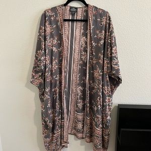 Angie kimono with dolman sleeve in Bohemian print.